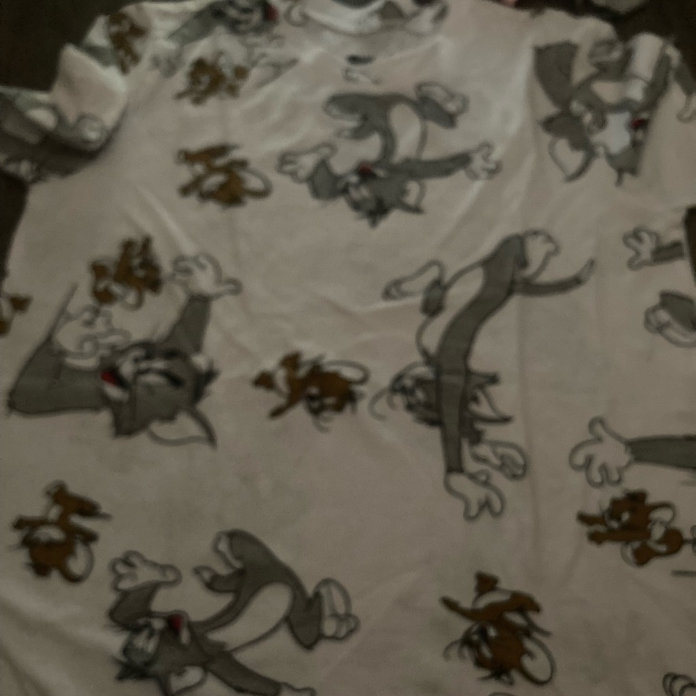 Tom and jerry shirt very nice to wear out